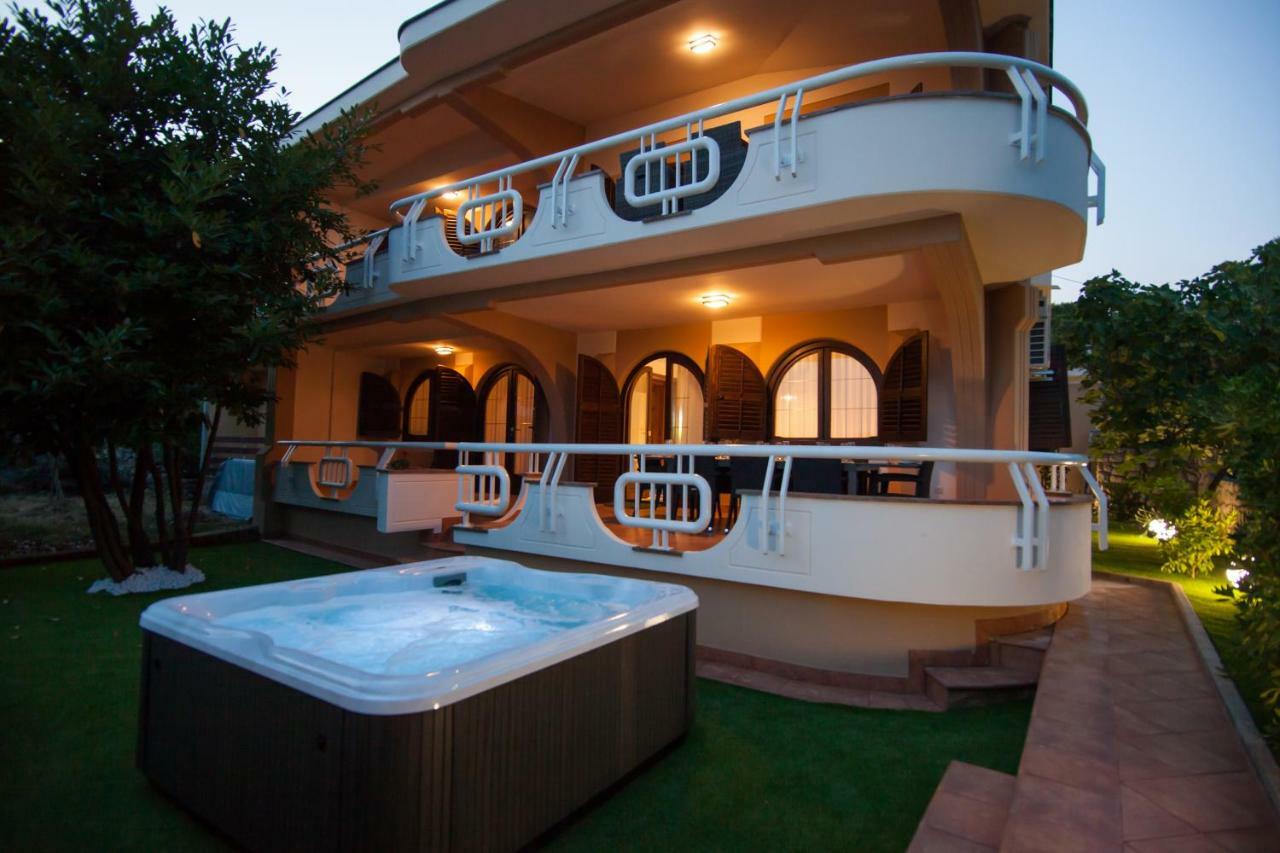 Villa Royale Krk 克尔克 外观 照片