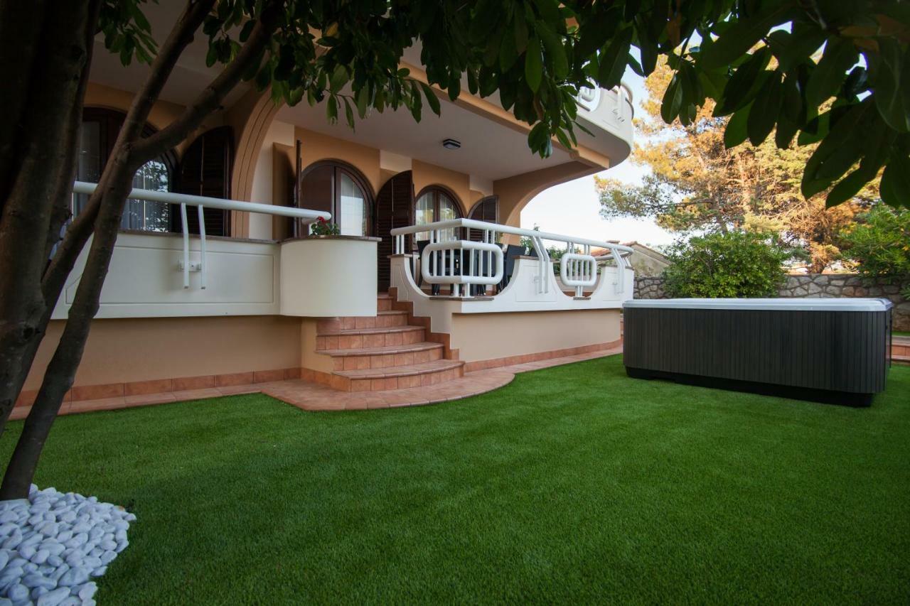 Villa Royale Krk 克尔克 外观 照片